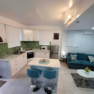 Villa Belizomi Tropical #3, Gros Islet