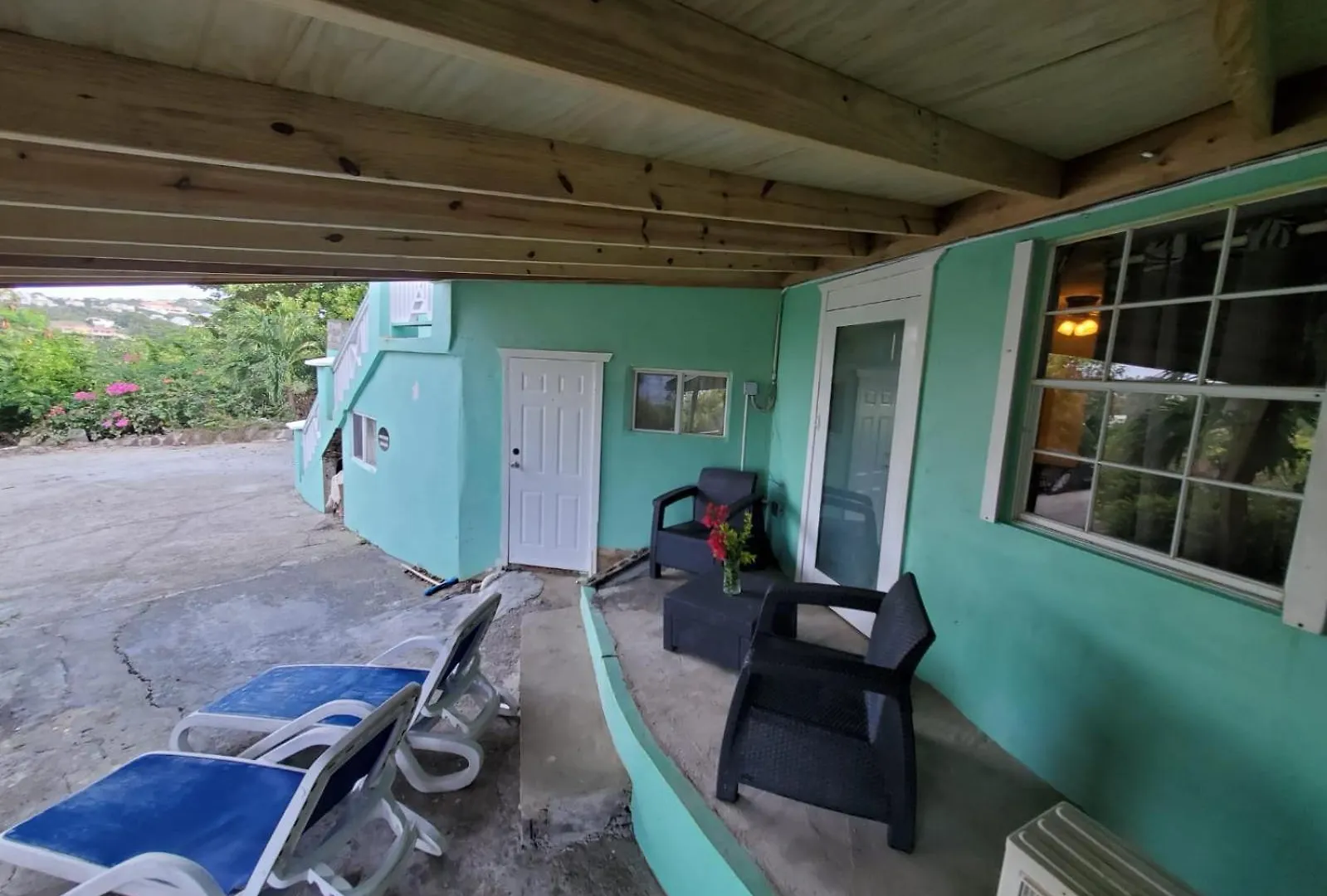 Beachfront Cozy Apt Gros Islet Saint Lucia