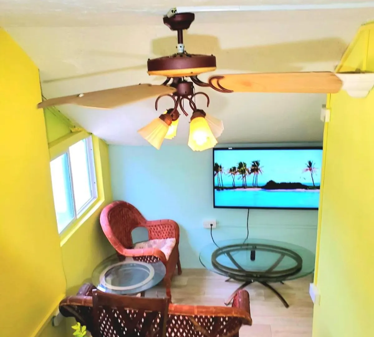 Beachfront Cozy Apt Gros Islet